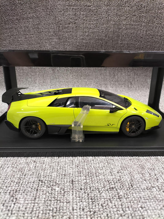 AUTOart LP670-4 SV Light Green 1/18 LAMBORGHINI MURCIELAGO Scale Car– Used