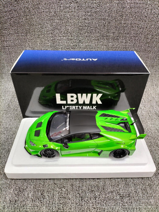 AUTOart 79128 LB-SILHOUETTE WORKS 1/18 LAMBORGHINI HURACAN GT Scale Car– Used