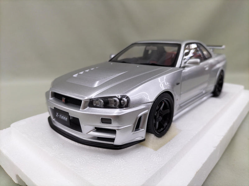 Load image into Gallery viewer, AUTOart Silver NISMO R34 GT-R Z-TUNE 1/18 Scale Car– Used
