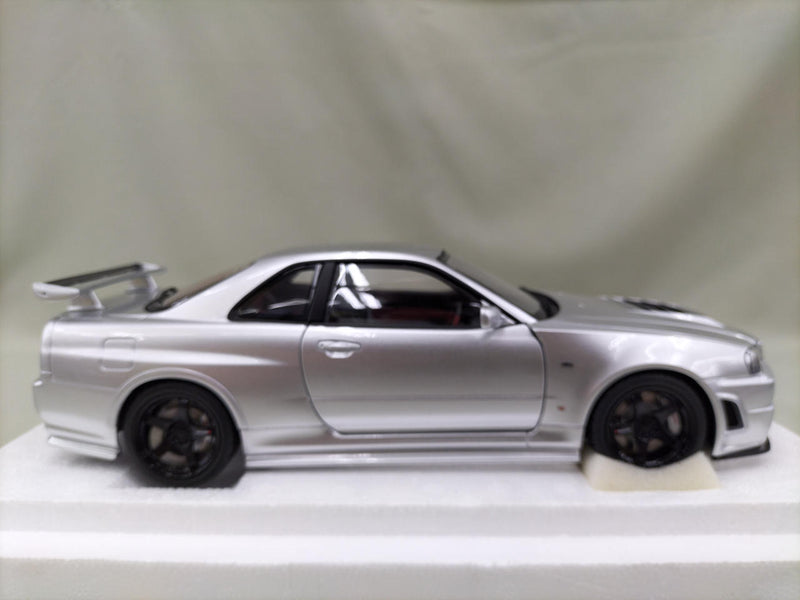 Load image into Gallery viewer, AUTOart Silver NISMO R34 GT-R Z-TUNE 1/18 Scale Car– Used
