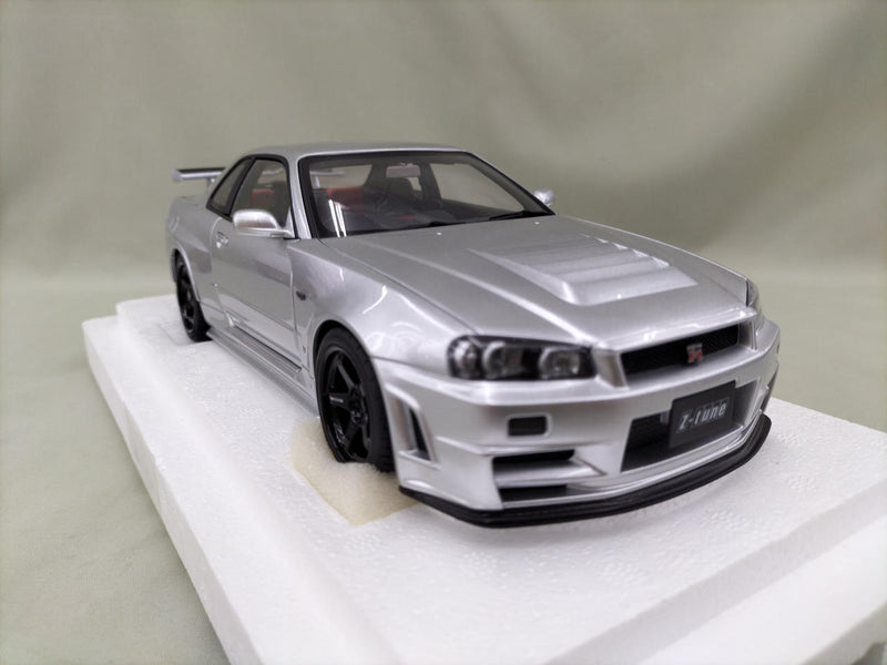 Load image into Gallery viewer, AUTOart Silver NISMO R34 GT-R Z-TUNE 1/18 Scale Car– Used
