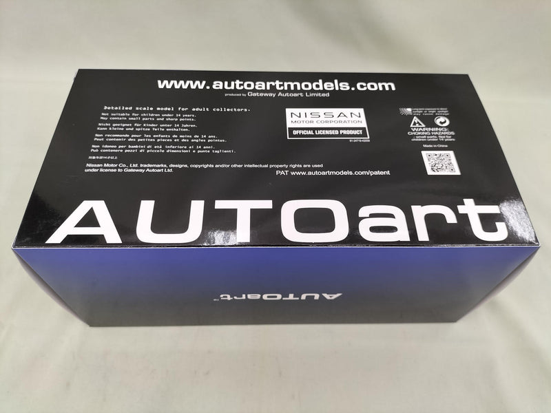 Load image into Gallery viewer, AUTOart SPECIAL EDITION Brilliant White Pearl NISSAN GT-R R-35 1/18 Scale Car– Used
