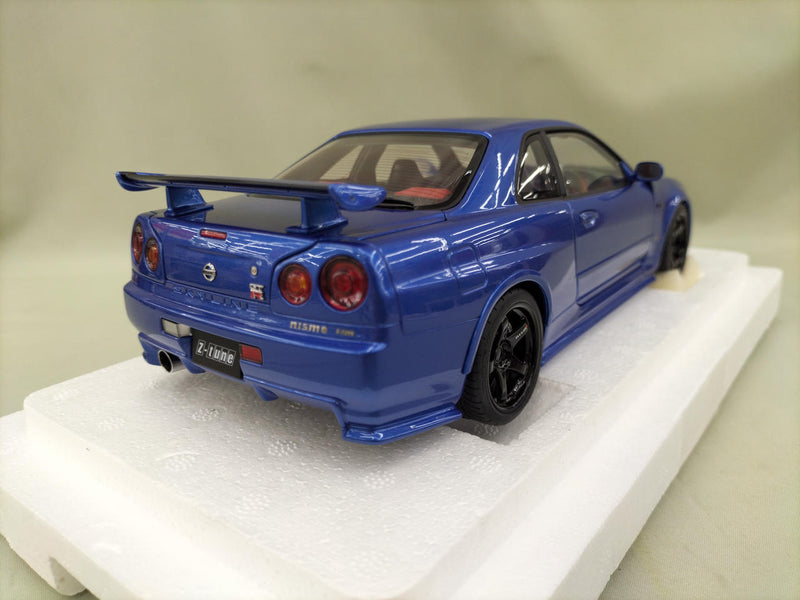 Cargue la imagen en el visor de la galería, AUTOart Bayside Blue w/ Carbon Hood NISMO R34 GT-R Z-TUNE 1/18 Scale Car– Used
