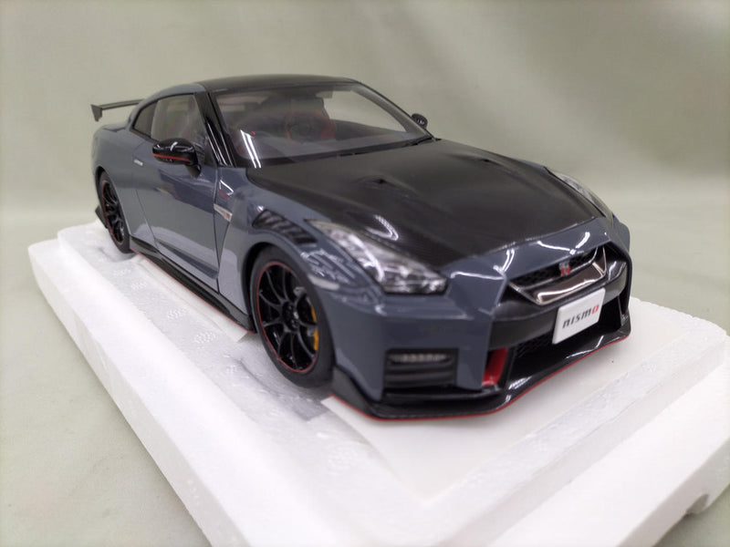 Load image into Gallery viewer, AUTOart Stealth Gray GT-R R35 NISMO SPECIAL EDITION 1/18 Scale Car– Used
