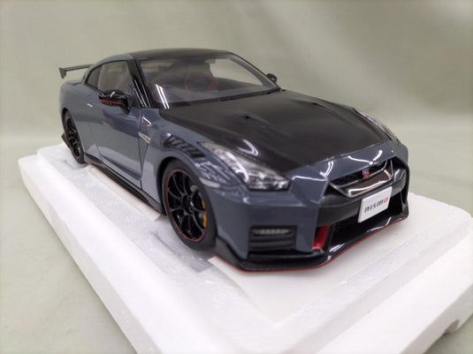 AUTOart Stealth Gray GT-R R35 NISMO SPECIAL EDITION 1/18 Scale Car– Used