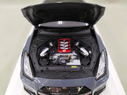 AUTOart Stealth Gray GT-R R35 NISMO SPECIAL EDITION 1/18 Scale Car– Used