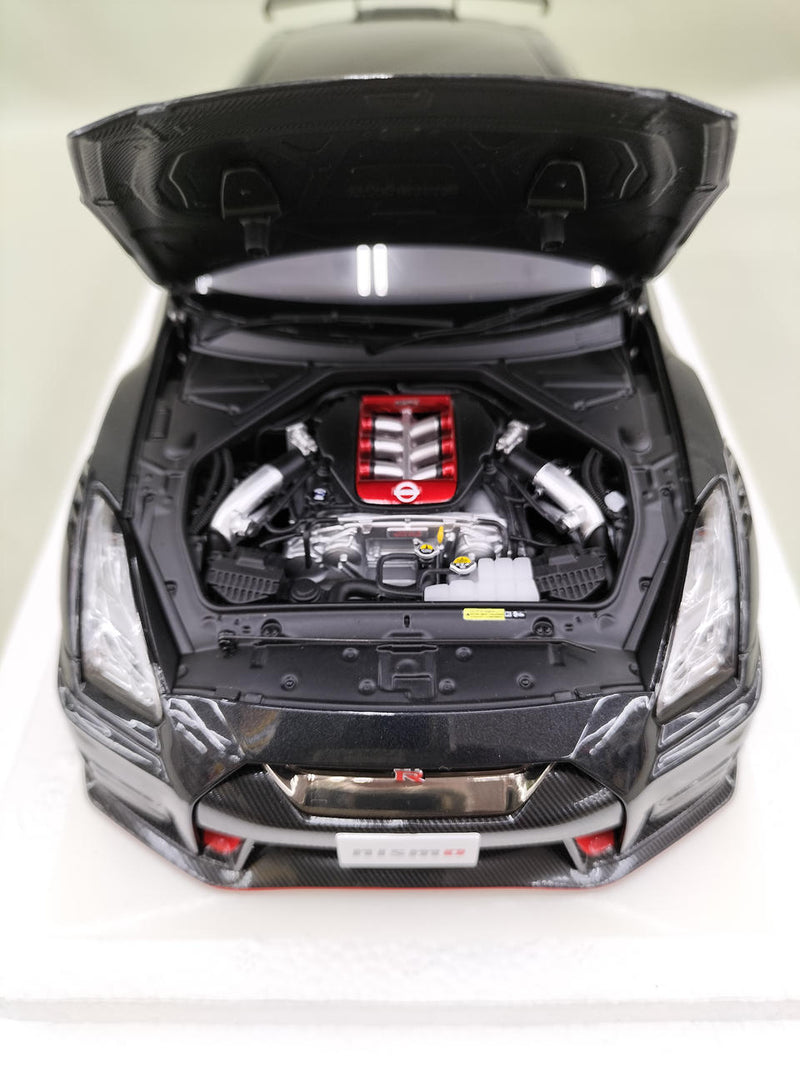 Load image into Gallery viewer, AUTOart Meteor Flake Black Pearl GT-R R35 NISMO SPECIAL EDITION 1/18 Scale Car– Used
