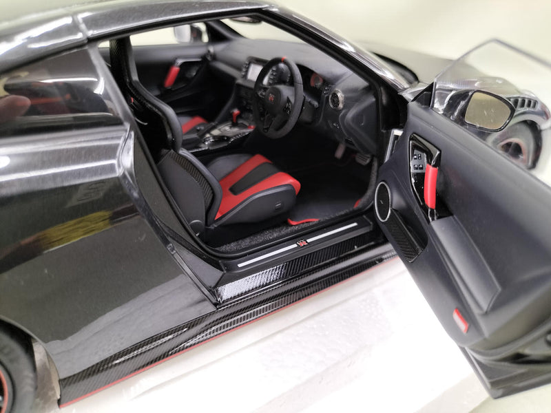 Load image into Gallery viewer, AUTOart Meteor Flake Black Pearl GT-R R35 NISMO SPECIAL EDITION 1/18 Scale Car– Used
