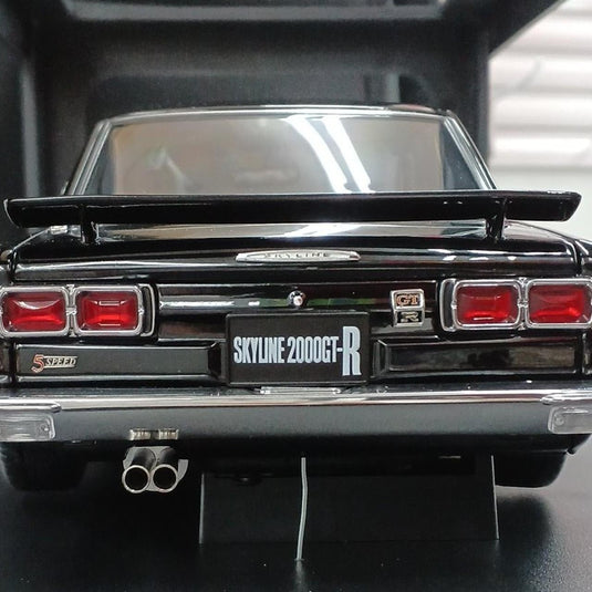 AUTOart Nissan Skyline GTR Diecast Car 1/18 Scale– Used
