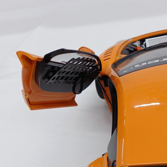 AUTOart McLaren 12C GT3 1/18 Scale Model Car– Used
