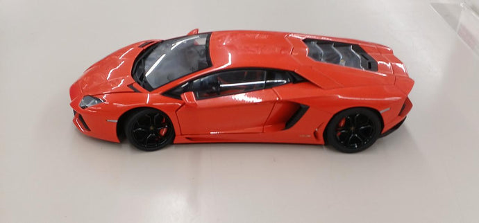 AUTOart 1/18 Lamborghini Aventador LP700-4 Model Car– Used