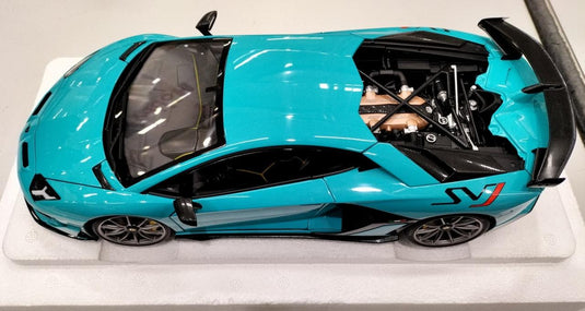 AUTOart Lamborghini Aventador 1/18 Scale Model Car– Used