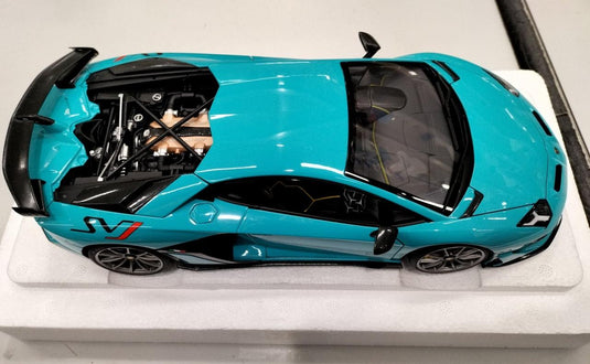 AUTOart Lamborghini Aventador 1/18 Scale Model Car– Used