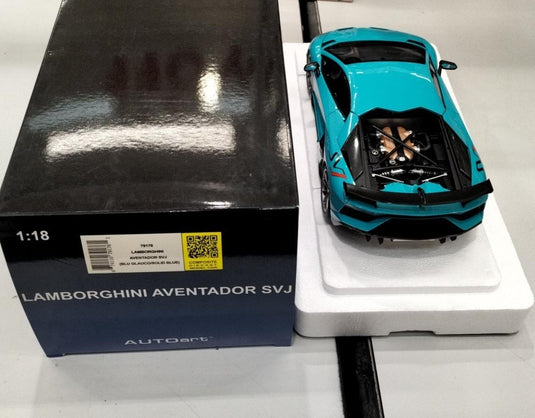 AUTOart Lamborghini Aventador 1/18 Scale Model Car– Used
