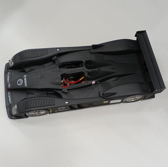 SPARK AUDI R10 TDI TEST CAR 2006 1/18 Scale Car– Used