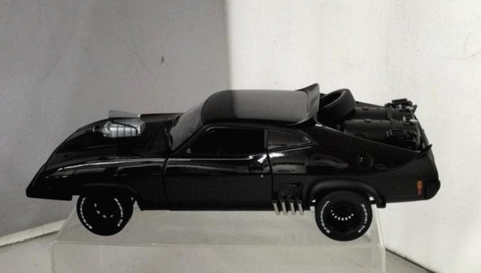 AUTOART 1/18 MAD MAX 2 "The Road Warrior" Interceptor– Used