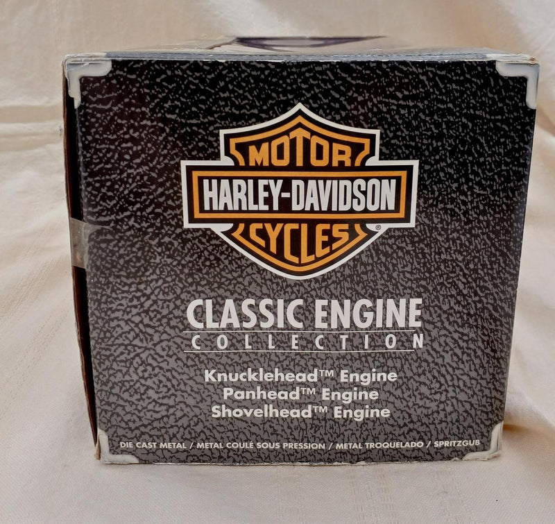 Laden Sie das Bild in Galerie -Viewer, AMERICAN MUSCLE Harley-Davidson Classic Engine Model– Used
