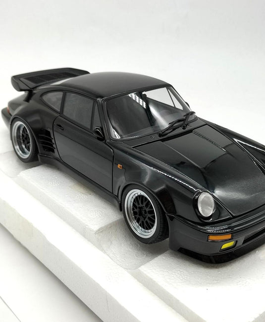 AUTOart Porsche 911 (930) Turbo "Blackbird" 1/18 Scale Model Car– Used
