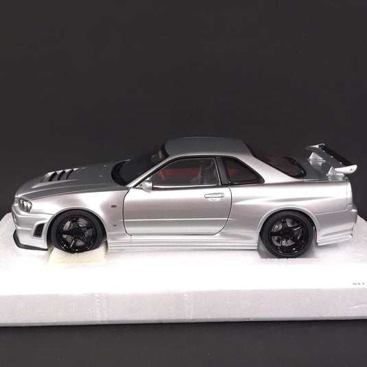 AUTOart NISMO R34 GT-R Z-TUNE (with Display Case) 1/18 Diecast Car– Used