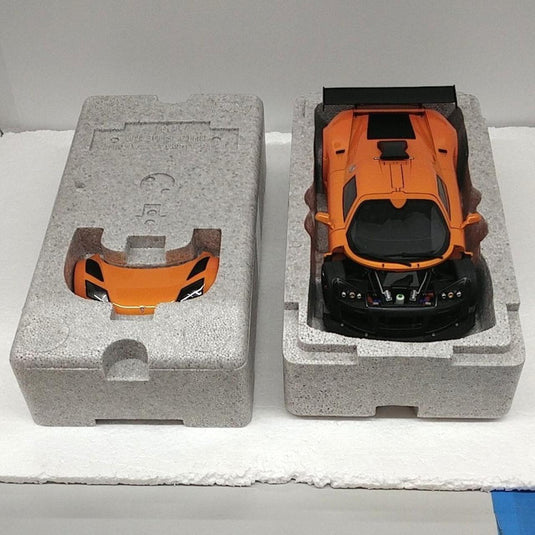 AUTOart GUMPERT APOLLO S 1/18 Scale Model Car– Used