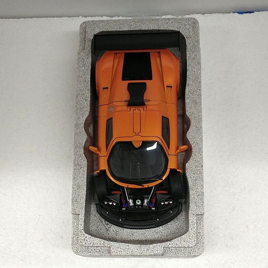 AUTOart GUMPERT APOLLO S 1/18 Scale Model Car– Used
