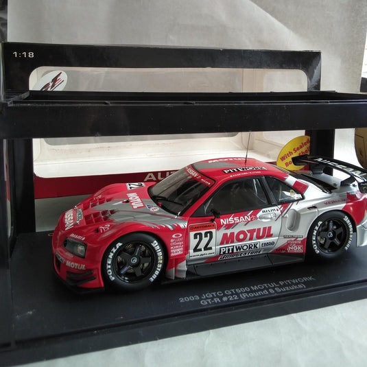 AUTOart NISSAN GT-R #22 SUPER GT Round 8 Suzuka 1/18 Scale Car– Used