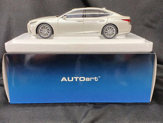 AUTOart 78866 Lexus LS500h 1/18 Scale Model Car– Used