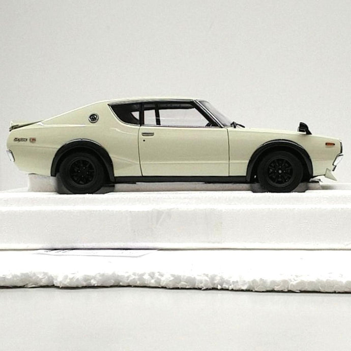AUTOart Nissan Skyline 2000GT-R (KPGC110) 1/18 Scale Model Car– Used