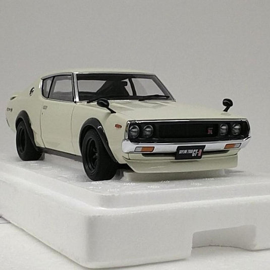 AUTOart Nissan Skyline 2000GT-R (KPGC110) 1/18 Scale Model Car– Used