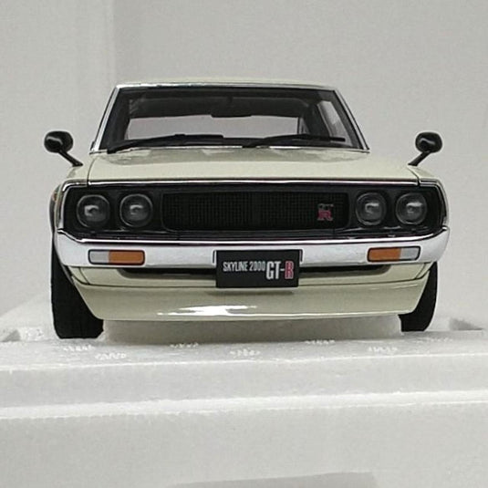 AUTOart Nissan Skyline 2000GT-R (KPGC110) 1/18 Scale Model Car– Used