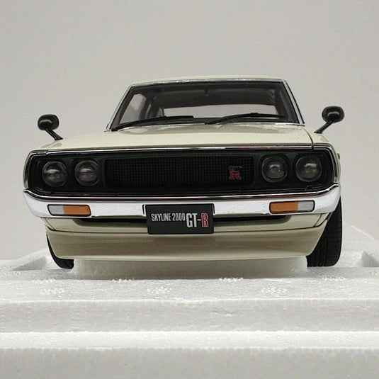 AUTOart Nissan Skyline 2000GT-R (KPGC110) 1/18 Scale Model Car– Used