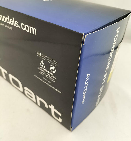 AUTOart [78173] 1/18 Porsche 911 (991.2) GT2 RS Weissach Package Scale Car– Used
