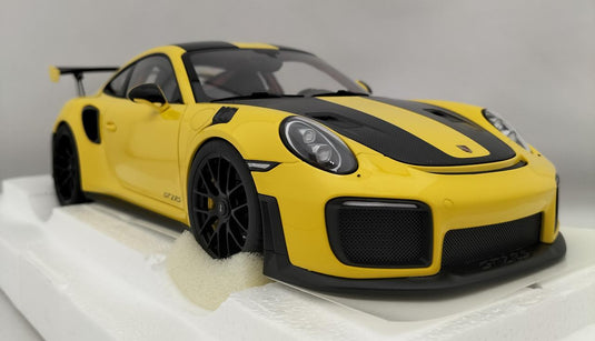 AUTOart [78172] 1/18 Porsche 911 (991.2) GT2 RS Weissach Package Scale Car– Used