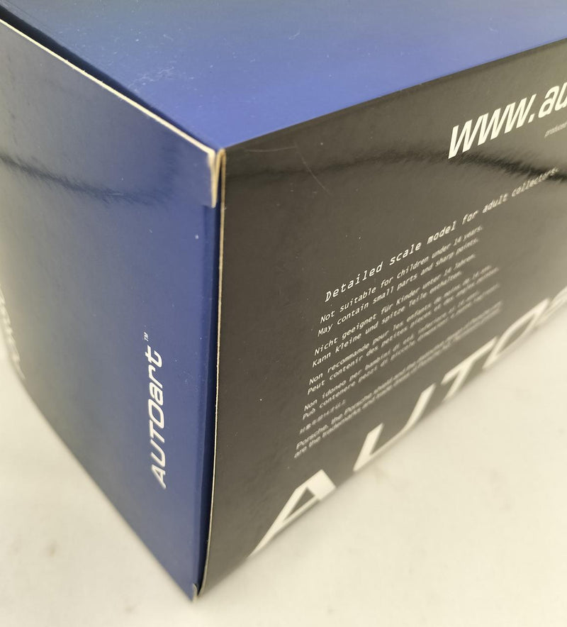 Load image into Gallery viewer, AUTOart [78172] 1/18 Porsche 911 (991.2) GT2 RS Weissach Package Scale Car– Used
