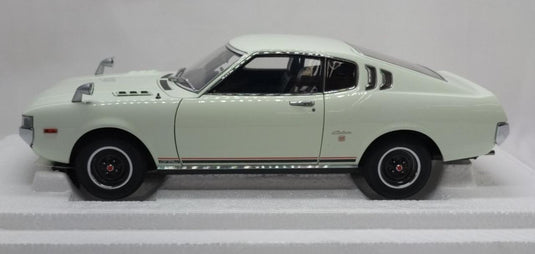 AUTOART 78766 Toyota Celica Liftback 2000 GT 1/18 Scale Model Car– Used