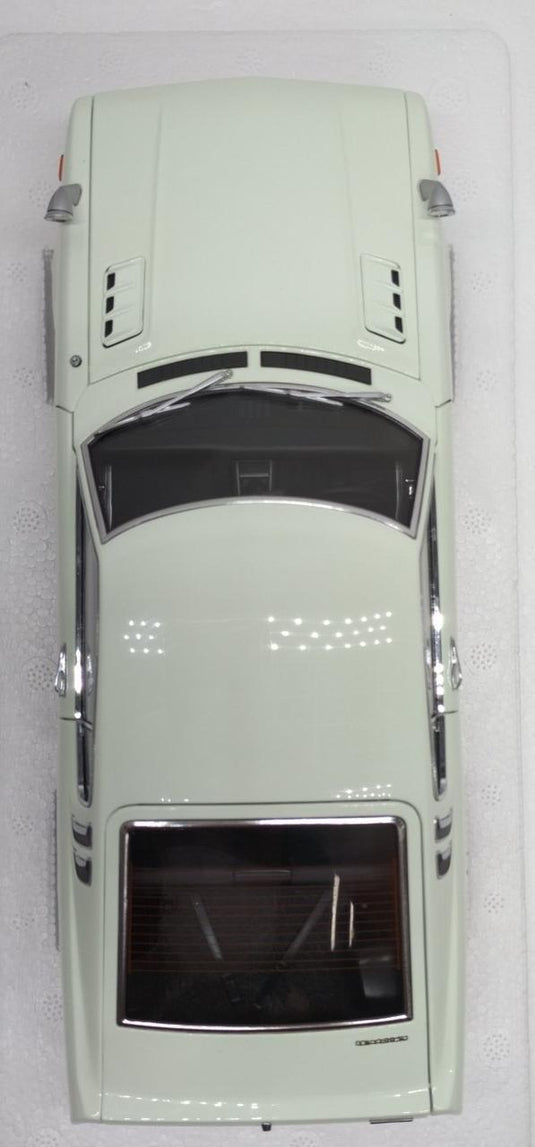 AUTOART 78766 Toyota Celica Liftback 2000 GT 1/18 Scale Model Car– Used