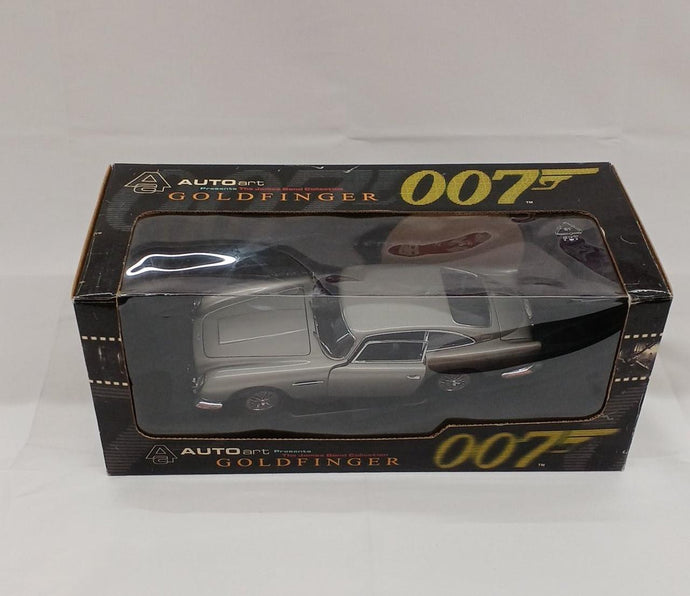 AUTOart Aston Martin DB5 007 GOLD FINGER 1/18 Scale Model Car– Used