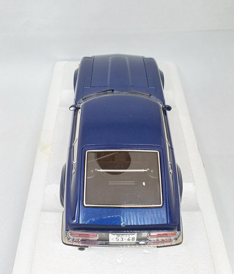 Laden Sie das Bild in Galerie -Viewer, AUTOart &quot;Devil Z&quot; Midnight Blue Nissan Fairlady Z (S30) 1/18 Scale Model Car– Used
