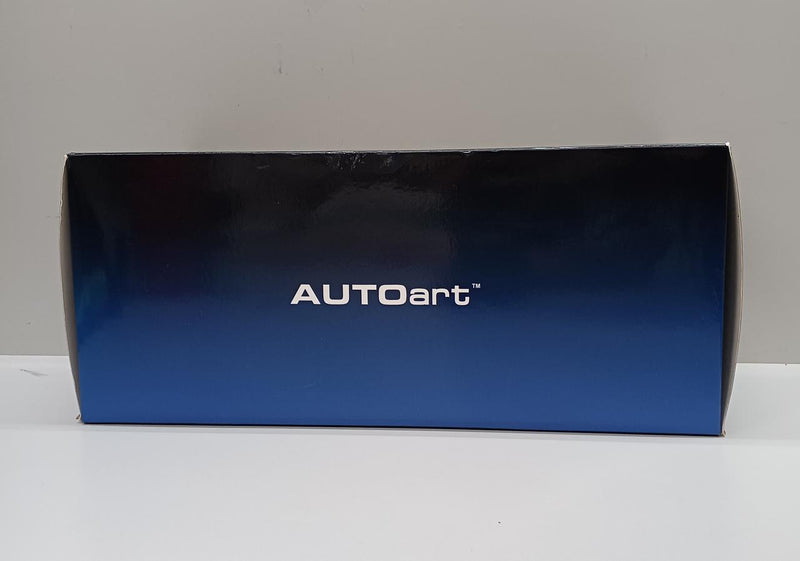 Laden Sie das Bild in Galerie -Viewer, AUTOart &quot;Devil Z&quot; Midnight Blue Nissan Fairlady Z (S30) 1/18 Scale Model Car– Used
