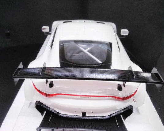 AUTOart Aston Martin Vantage GTE 2018 White 1/18 Scale Car– Used