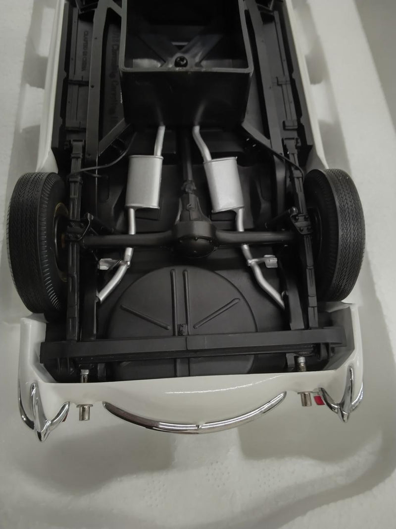 Carica immagine in Galleria Viewer, AUTOART 1/18 CHEVROLET CORVETTE 1953 (Polo White)– Used
