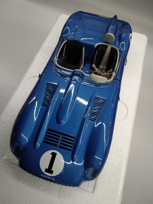 AUTOart 1/18 CHEVROLET CORVETTE SS 1957 (Blue)– Used