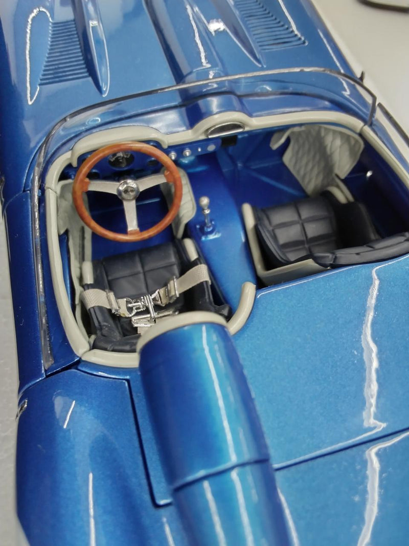 Carica immagine in Galleria Viewer, AUTOart 1/18 CHEVROLET CORVETTE SS 1957 (Blue)– Used
