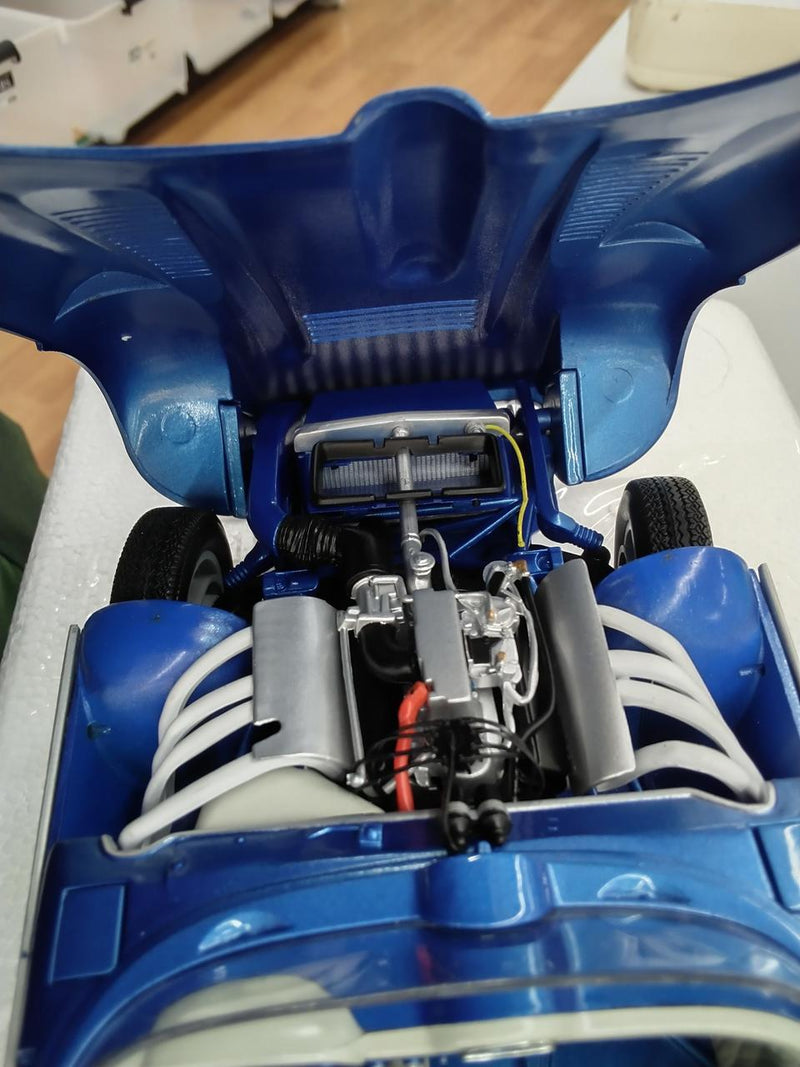 Carica immagine in Galleria Viewer, AUTOart 1/18 CHEVROLET CORVETTE SS 1957 (Blue)– Used
