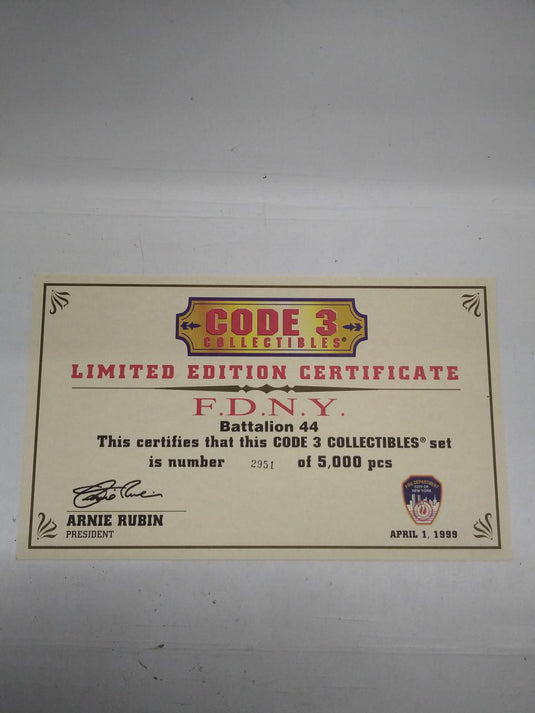CODE 3 12821 F.D.N.Y. BATTALION 44 1/64 Scale Model– Used