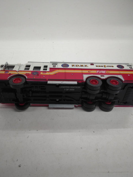 CODE 3 12821 F.D.N.Y. BATTALION 44 1/64 Scale Model– Used