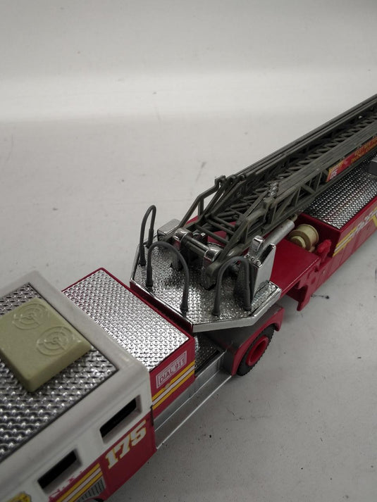 CODE 3 12821 F.D.N.Y. BATTALION 44 1/64 Scale Model– Used