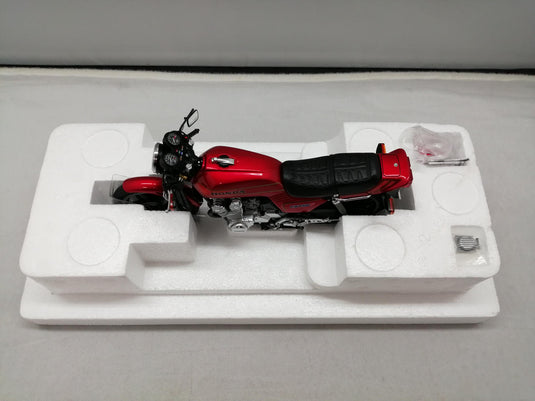 AUTOart Honda CB750F "Baribari Legend" 1/12 Scale Motorcycle– Used