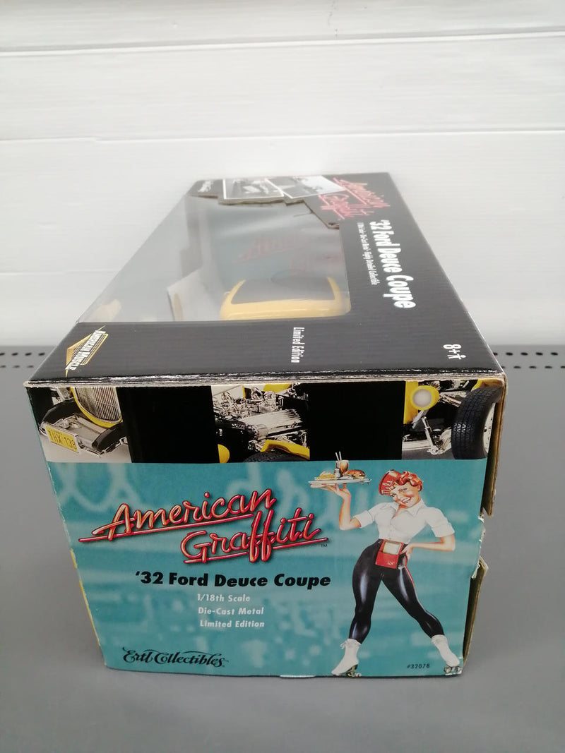 Laden Sie das Bild in Galerie -Viewer, AMERICAN MUSCLE &#39;32 FORD DEUCE COUPE 1/18 Scale Model Car– Used
