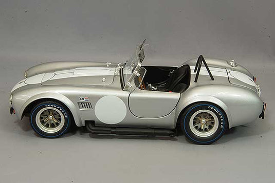Kyosho 1/18 Shelby Cobra 427 S/C Silver